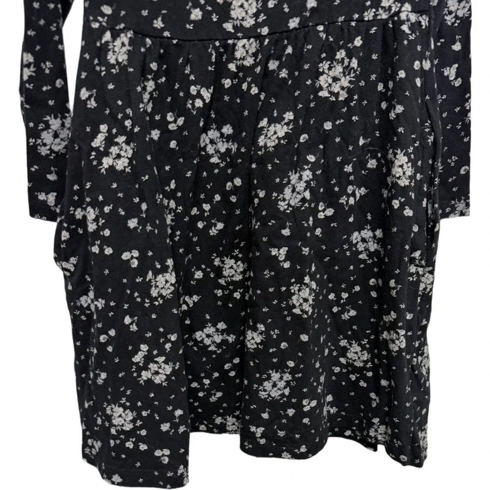 Old Navy Girls Floral Dress Size 6-7 Black White Long Sleeve Skater Dress